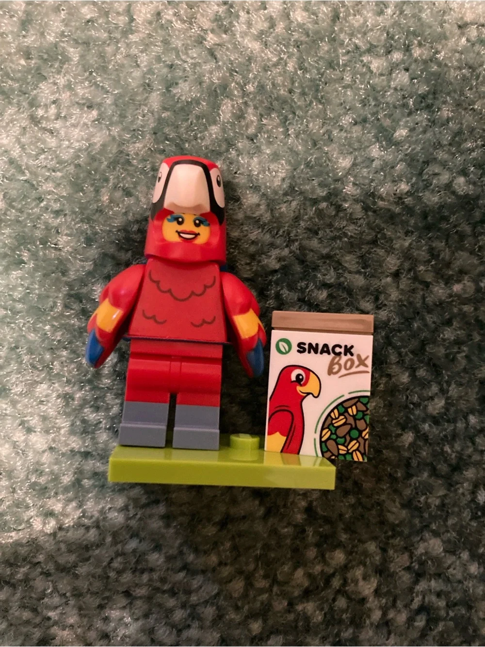 Lego Red Parrot Minifigure with Snack Box - Picture 1 of 5